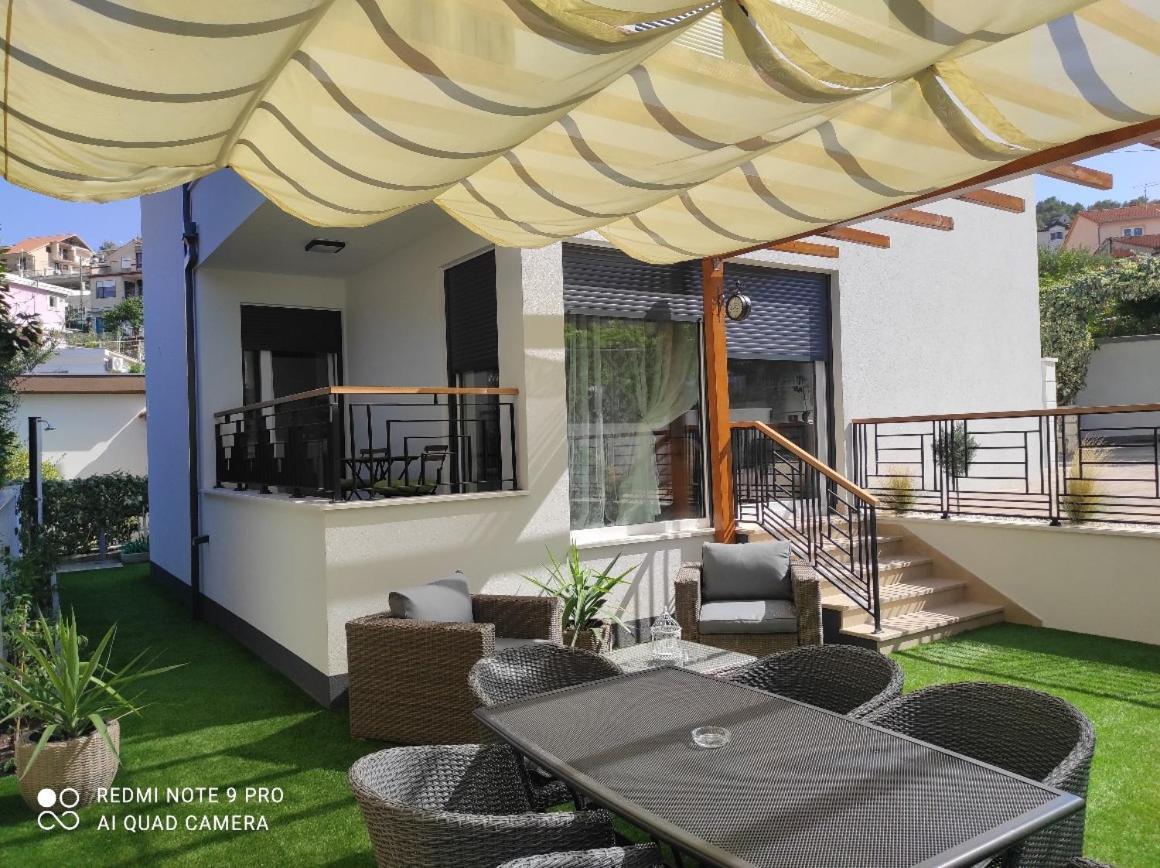 Villa Borna B20 Trogir Exterior foto